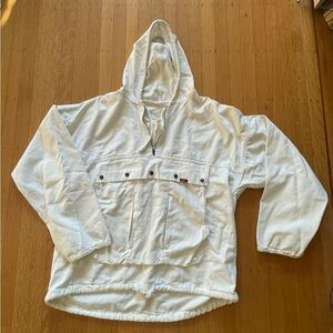 White Hooded Canvas Pullover by Lee